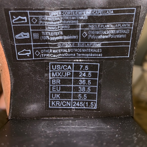 Lace up leather heeled boots - Picture 6 of 6